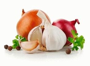 Čišćenje lukom i češnjakom